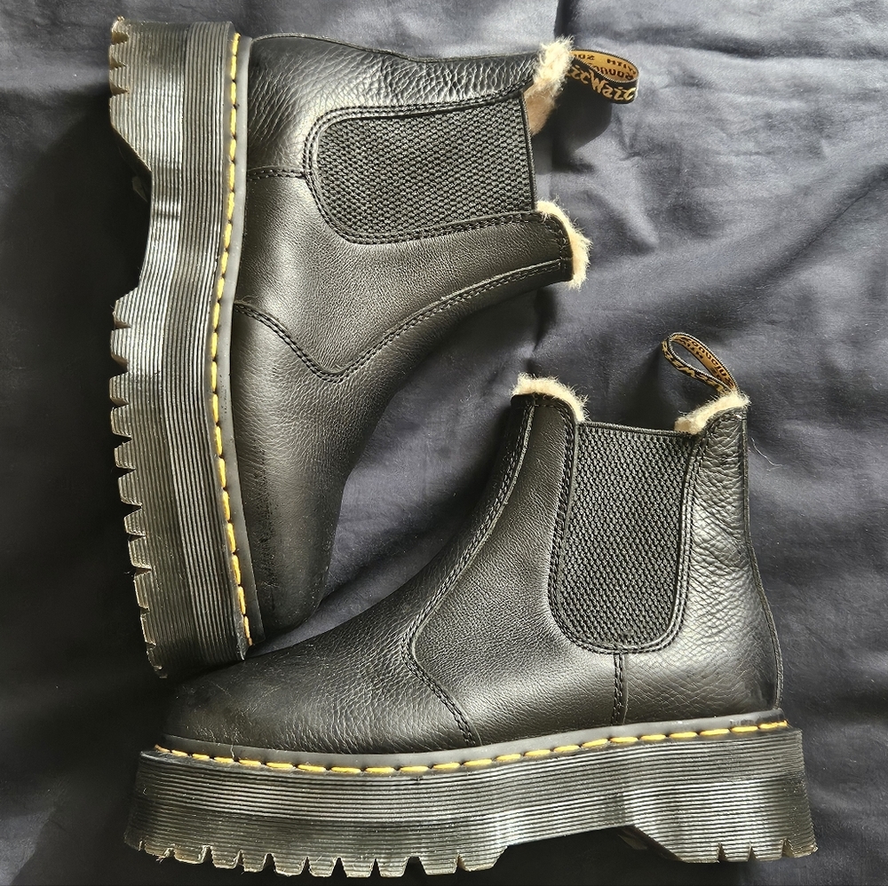 Doc Martens 2976 Platform Chelsea boots  (Fur lined)